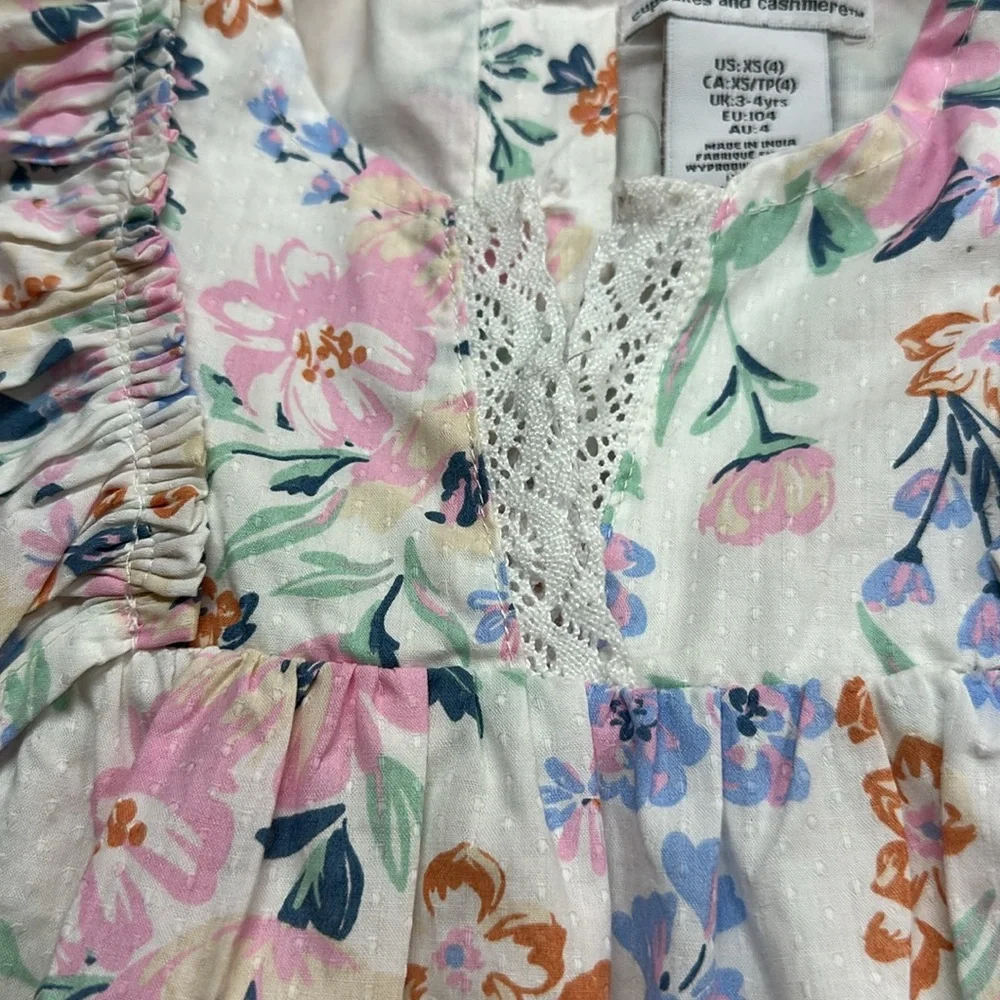 Cupcakes and Cashmere Two Piece Floral Short Set Ruffles & Lace XS Girls 4 EUC